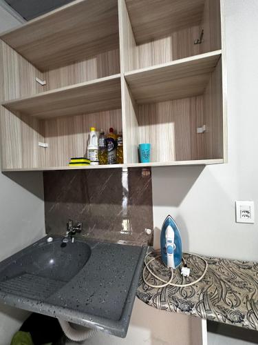 Kuchyň nebo kuchyňský kout v ubytování Casa com 2 quartos - quintal e área de lazer