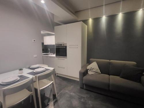 Η κουζίνα ή μικρή κουζίνα στο Suite n2 - Modernità e comfort in centro