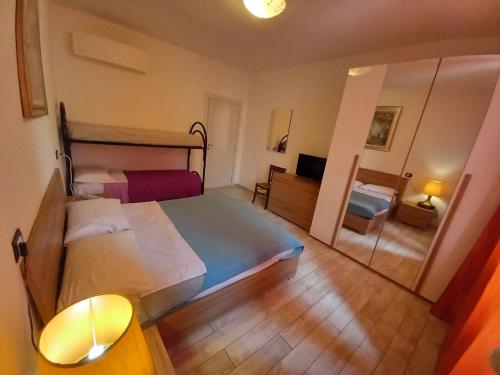 3 rooms station Central free parking