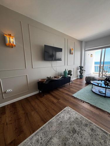 NEW - Luxury Beach Front