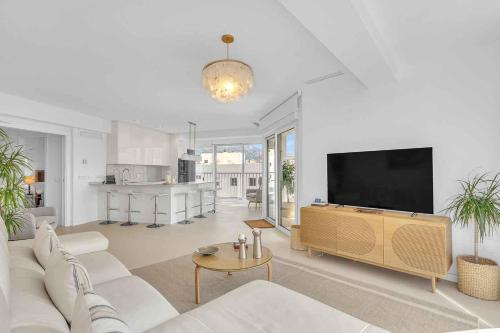 POLO Apartments, Jacaranda 8
