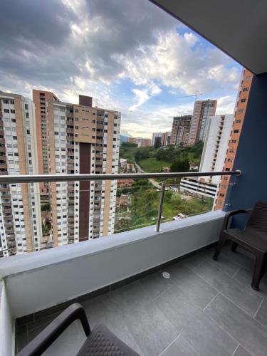 Balkoni atau teres di Hermoso y cómodo apartamento