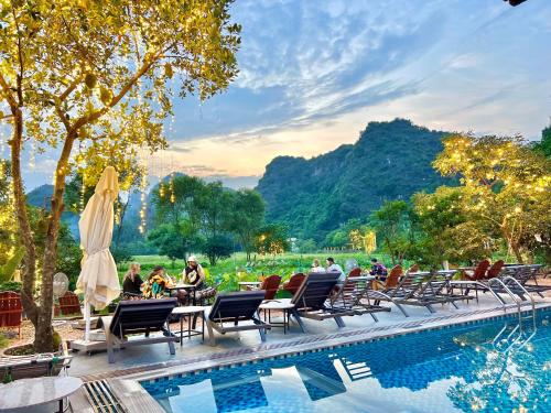 Forest Sunset hostel