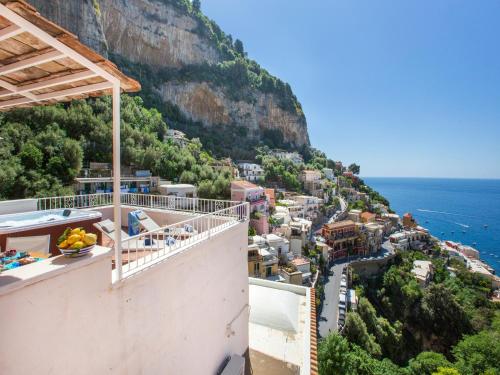 Foto dalla galleria di Holiday Home in Positano near Spiaggia Grande a Positano