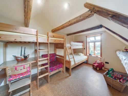 Gallery image of Spacious Retreat with Garden, cleaning included 