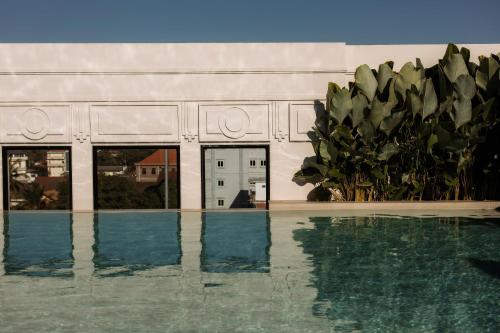 Πισίνα στο ή κοντά στο Souphattra Hotel Vientiane