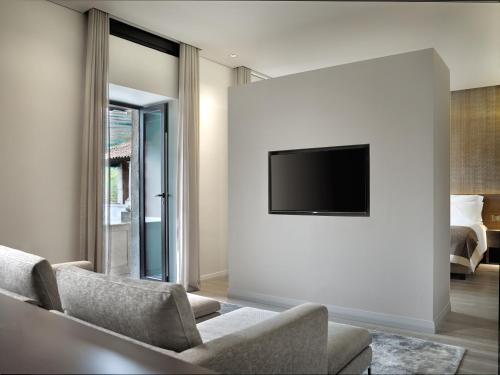 TV o dispositivi per l'intrattenimento presso Six Senses Douro Valley
