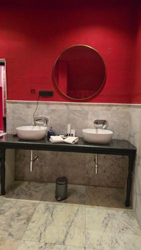 Un baño de RatanGarhi By Richa