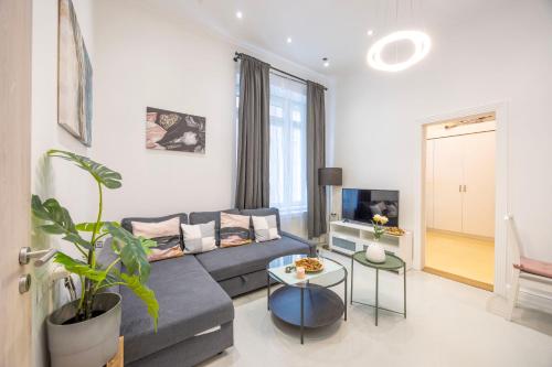 Deluxe & Cozy 3Bedroom Suites next to the Fashion St