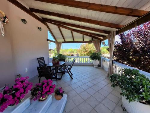 Maison de Jardin, Preveza
