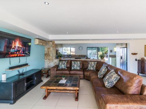 Χώρος καθιστικού στο Riverview Beach House