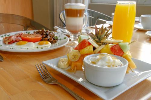 Jídlo v aparthotelu nebo okolí