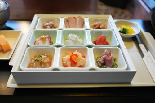 الطعام في المنتجعات أو بالجوار