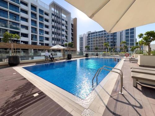 Stylish 1BR near Business Bay, Meydan Racecourse & Crystal Lagoon