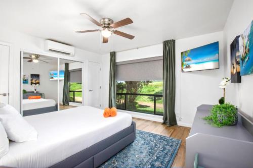 Voodi või voodid majutusasutuse KBM Resorts FREE CAR Kaanapali Plantation Villa Ocean view 3-Bedroom Condo Recently Remodeled KPL-46 toas