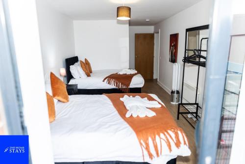 2ndHomeStays-Digbeth-B12 I Large Stylish 2-Bed Apartment I Ensuite I Sleeps 6 I Free Parking & WiFi I Perfect for Work Stays, Relocations & Holiday I Near Birmingham Project Sites & Attractions photo 11