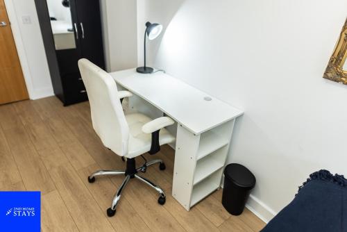 2ndHomeStays-Digbeth-B12 I Large Stylish 2-Bed Apartment I Ensuite I Sleeps 6 I Free Parking & WiFi I Perfect for Work Stays, Relocations & Holiday I Near Birmingham Project Sites & Attractions photo 24