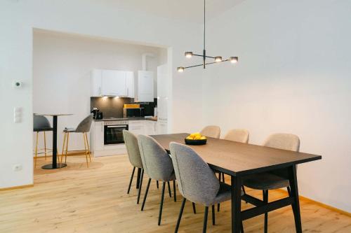 Comfy 3BR perfect for 4-6 metro free parking