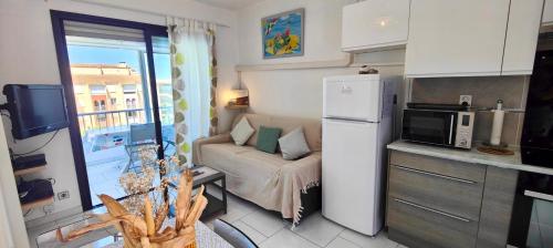 Apartment with pool near the city center