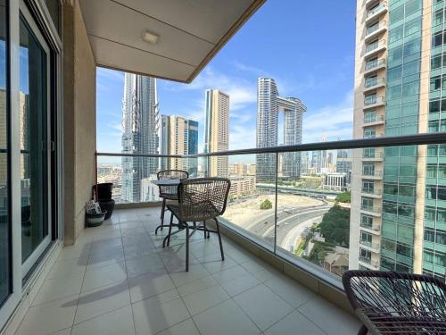 Un balcón o terraza en The Lofts, Burj Khalifa View