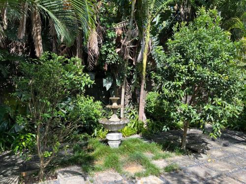 Taman di luar 687 on Dunkirk