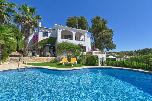 Ines Isabel by Aguilarent