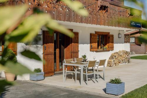 Simply Morzine - Apartment des Montagnes