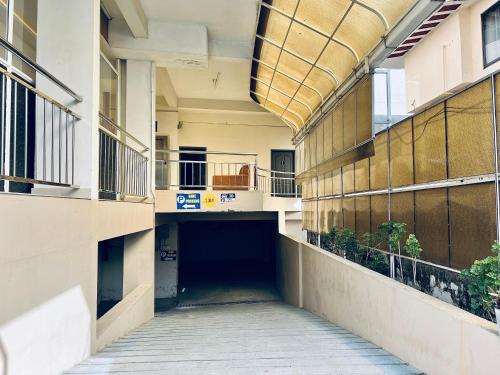 Imagen de la galería de Solo Simrin Arcade Kadavanthra, en Ernakulam