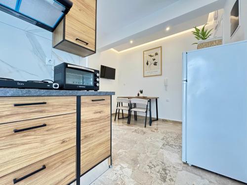 Cozy Apartment in Town, 5Min from the Beach - El Greco Apartments No 7
