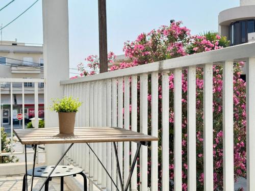 Cozy Apartment in Town, 5Min from the Beach - El Greco Apartments No 7