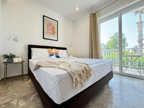 Cozy Apartment in Town, 5Min from the Beach - El Greco Apartments No 7