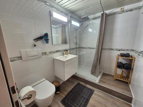 Ένα μπάνιο στο Feel Nice - Apartments