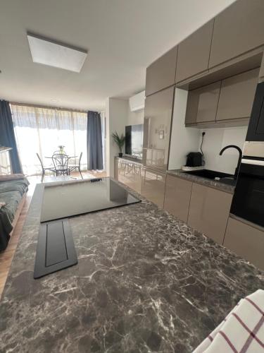 Bleurivage - T3 - deux chambres bord de mer avec piscine et garage