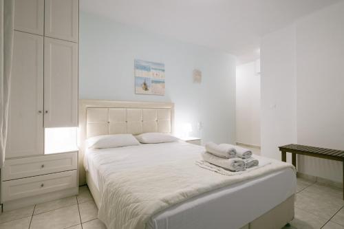 Кровать или кровати в номере Anna Maria - Vanessa Apartments