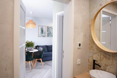 Kúpeľňa v ubytovaní Apartamenty na Dworskiej - BLISKO ENERGYLANDIA ZATORLAND