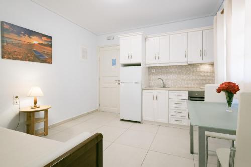 Кухня или мини-кухня в Anna Maria - Vanessa Apartments
