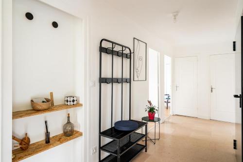 Φωτογραφία από το άλμπουμ του La Villa Tome , Appartement dans maison individuelle, piscine σε La Tour-en-Jarez