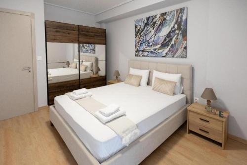 2 Bedroom Apartment near Piraeus Port B1