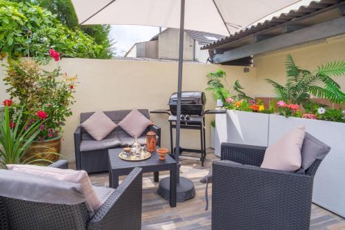 Photo de la galerie de l'établissement Voyage orient Jacuzzi Cinema BBQ - Baytouna riad, à Lagny-sur-Marne