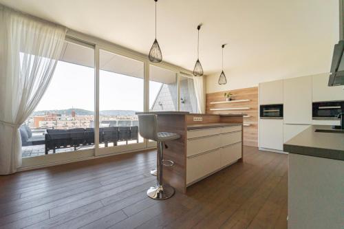 Cuisine ou kitchenette dans l'établissement ZOYA LUXURY RESIDENCE