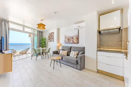 8'th floor ocean view apartment in Las Americas
