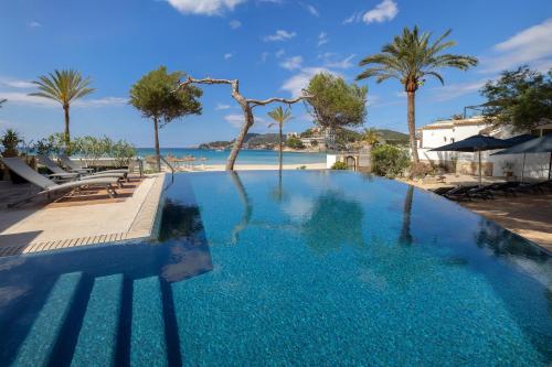 Bazén v ubytování Secrets Mallorca Villamil Resort & Spa - Adults Only (+18) nebo v jeho okolí
