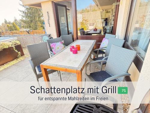 ユーバーリンゲンにあるSONNENTERRASSE - 3 Schlafzimmer, Whirlpool & Alpenblick - Perfekt für Romantik oder Familienurlaub mit Kind , Hund willkommen by FerienWohnenAmSee -のギャラリーの写真