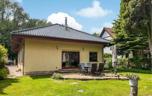 Five Bedroom Cozy Home In Jerzykowo