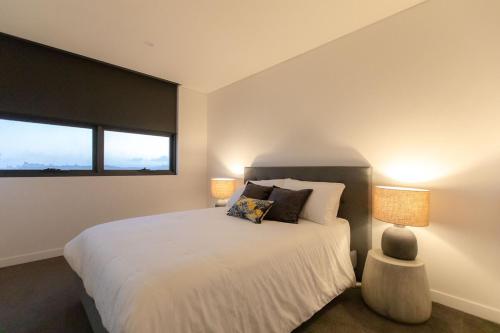 Postel nebo postele na pokoji v ubytování Sanctuary Luxe Stays
