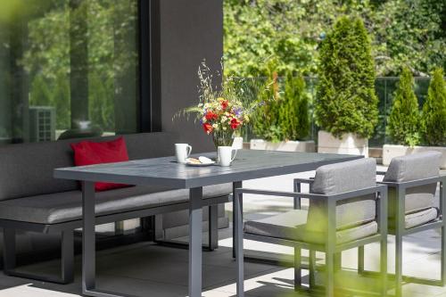 THE TERRACE lounge apartment by RV Apartments