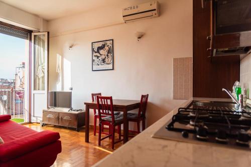 Youhosty - Porta Romana Apartment
