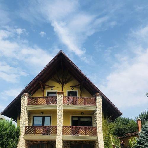 NOEL LELLE apartman