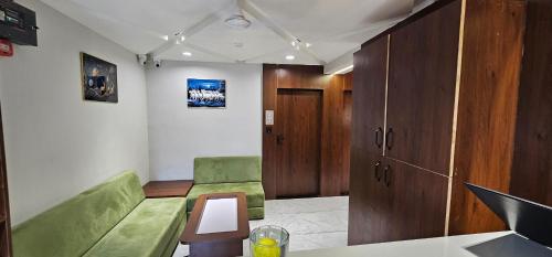 Hotel Shagun Inn Bopalにあるシーティングエリア