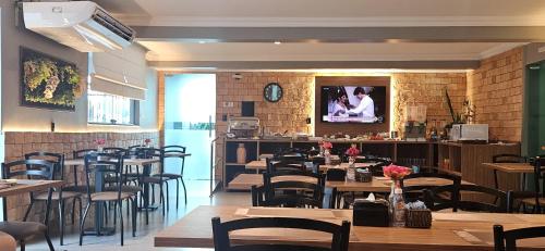 Χώρος καθιστικού στο Blue Inn Hotel